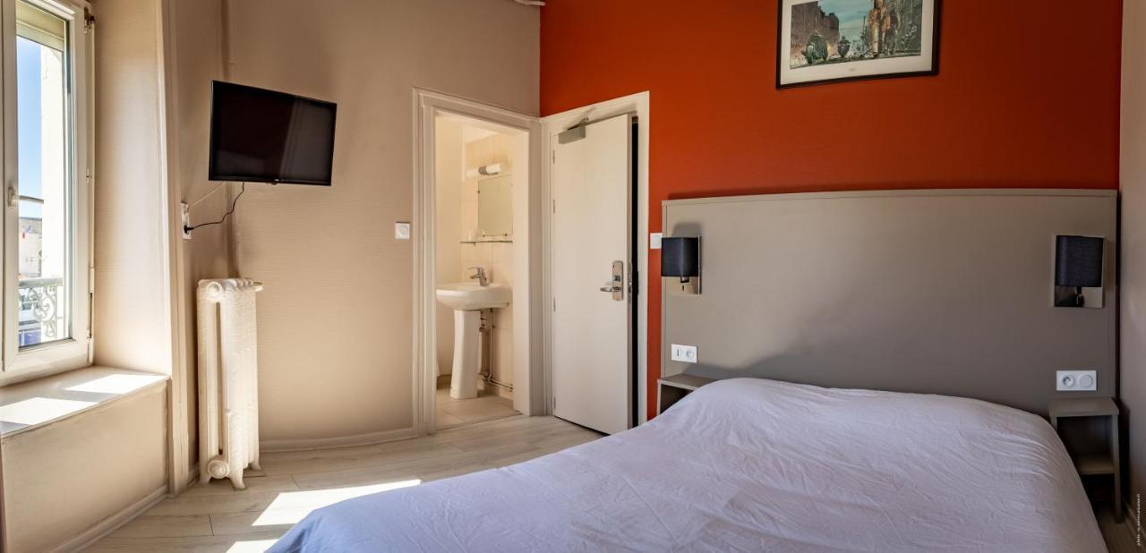 Hotel De La Gare Chateauroux Bagian luar foto